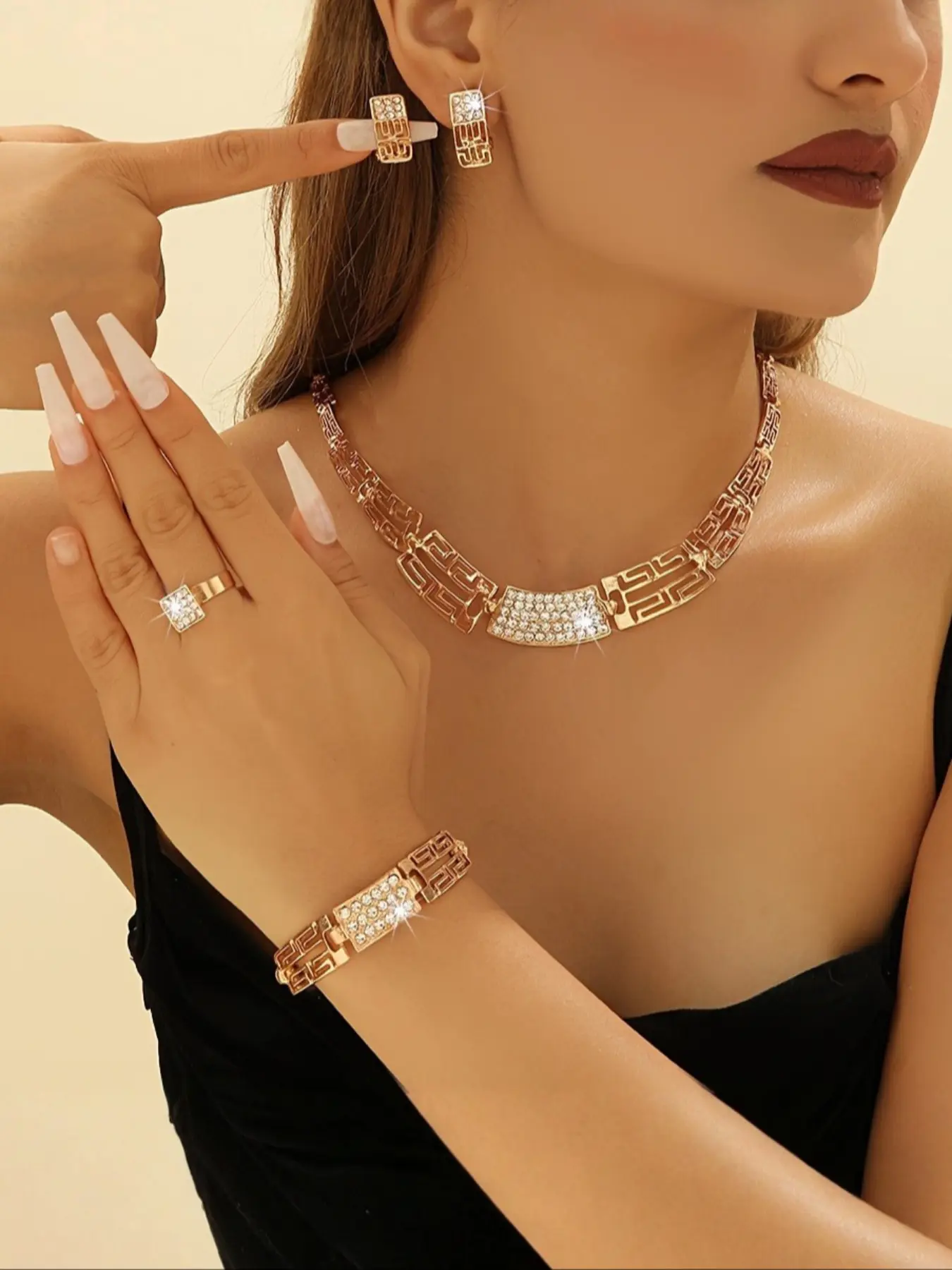 Boho Style Vintage Jewelry Set, Accessories Set, Jewellery Gift Set, 4 Piece 14K Golden Plated Zinc Alloy Rhinestone Accents Necklace, Bracelet, Earrings, Ring Weddings, Parties Floral Pattern Set