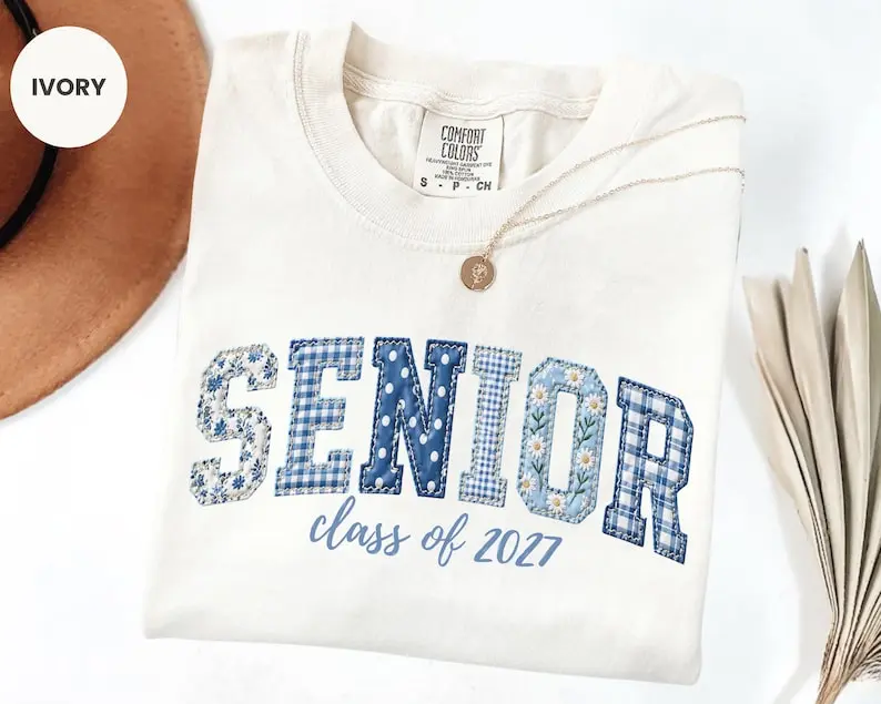 Comfort Colors  Senior 2027 Floral Faux Patchwork Shirt â Graduation Outfit High School Senior