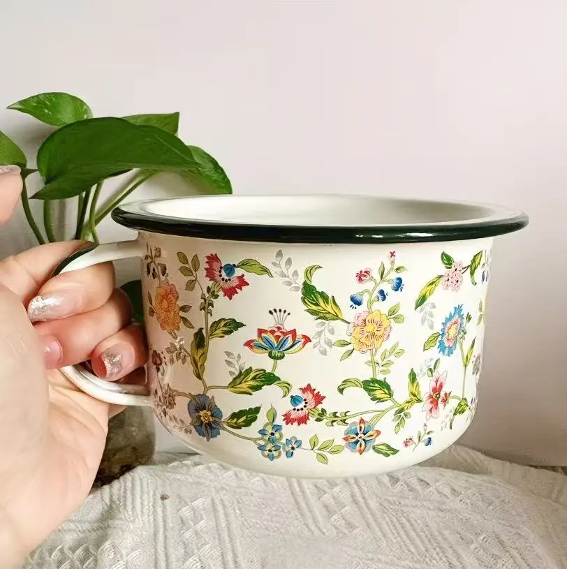 Thick Enamel Dinner Bowl with Lid and Handle - Classic Retro Floral Design - Induction-Compatible Durable Tableware for Indoor Soup Serving, Campfire Cooking, Desserts, Plants