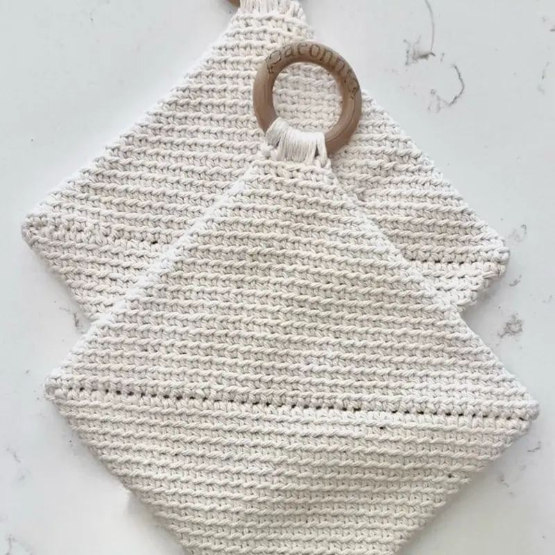 Crocheted Potholders, Heat-Resistant Cotton Kitchen Accessories for Hot Pans and Ovens