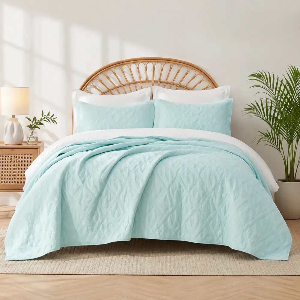 Sky Blue Diamond Quilt Set Polyester Quilted Bedspread Coverlet with Matching Pillow Shams Geometric Bedding for Twin Queen and King Beds