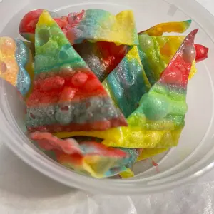 Fruity freeze dried chips