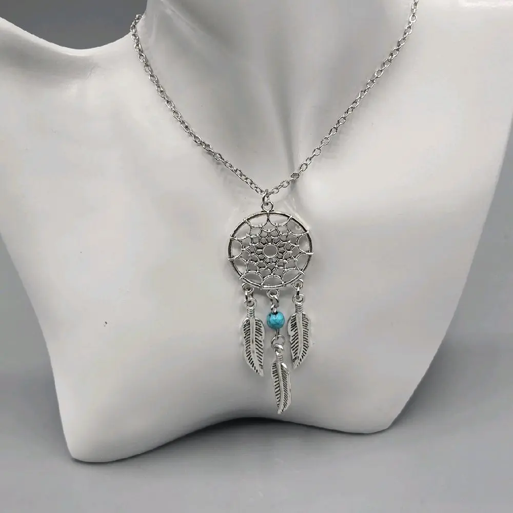 Boho Chic Chain Necklace with Dreamcatcher Pendant - Silver Color, Features Feathers and Turquoise Bead, Perfect for Everyday Wear