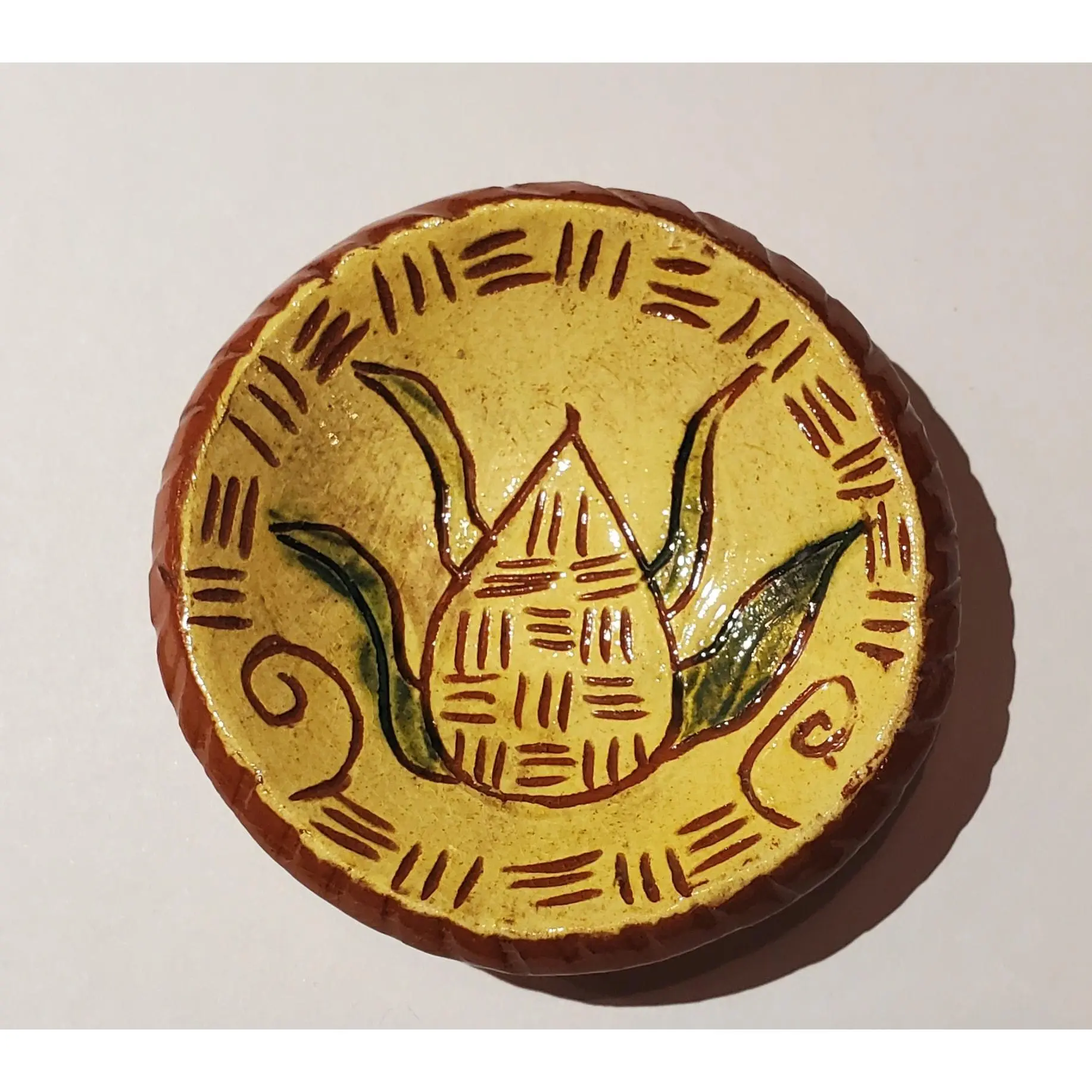Sgraffito 2 1/2" Pottery Plate - Original E-commerce Product Featuring Unique Design and Versatile Use