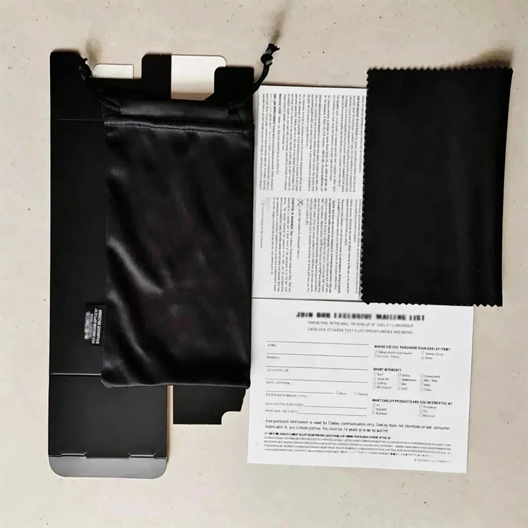 Original packaging box and cloth