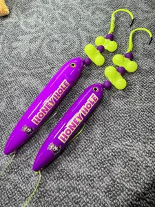 Honey Hole Large (13cm) 2 Pack: Pre-tied Rigs on 8/0 yellow fluorescent hooks and 100 pound yellow mono leader line