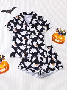 Women's Halloween Ghost Print Pajama Set, Casual Comfortable Fit Short Sleeve Top and Shorts, Ladies Sleepwear for All Seasons
