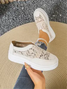 Women's New Spring/Summer Lace Hollow Breathable Thick-Soled Slip-On Walking Shoes Daily Comfortable Versatile Commuting Casual Loafers