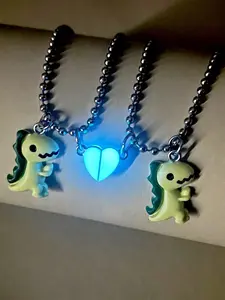2pcs/Set Couples Love Glow In The Dark Dinosaur Magnetic Heart Shape Cute Stainless Steel Chain Charm Necklace Valentine's Day Gift