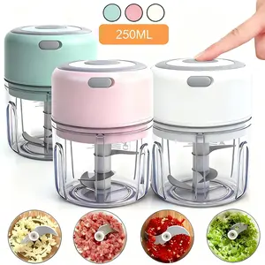 Electric Garlic Chopper, USB Rechargeable Mini Portable Vegetable Chopper Tool, Garlic Grinder Masher, Wireless Food Processor for Ginger, Chili, Fruit, Meat, Multifunctional Food Chopper