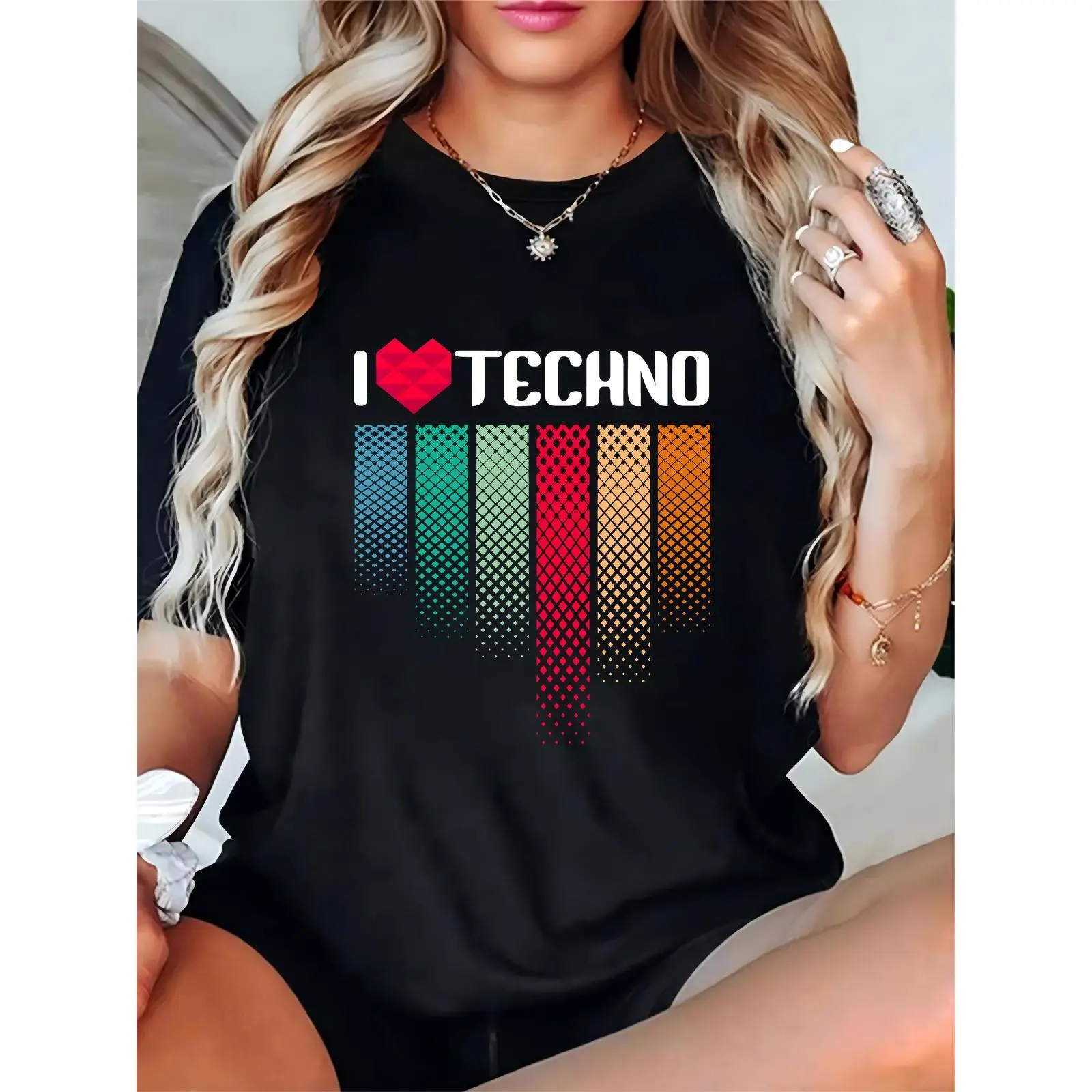 Women's Black T-Shirt with "I ❤️ TECHNO" Diamond Heart & Colorful Grid Equalizer Print – Ideal for Music Festivals, Raves, Casual Daily Wear