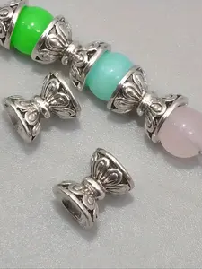 30 Pieces 6/8/9mm Double Sided Lotus Spacer Bead Holders, Floral Pattern, Suitable for Jewelry DIY, Bracelets, Anklets, Necklaces, Diy Beading Accessories