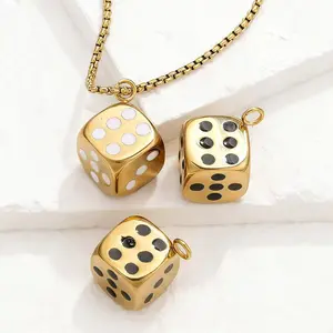 The "Lucky Dice" Gold Necklace—a fusion of street trends and individuality. Its three-dimensional dice pendant creates a powerful visual contrast against the rugged chain, serving as the perfect finishing touch for Hip-Hop styles jewellery