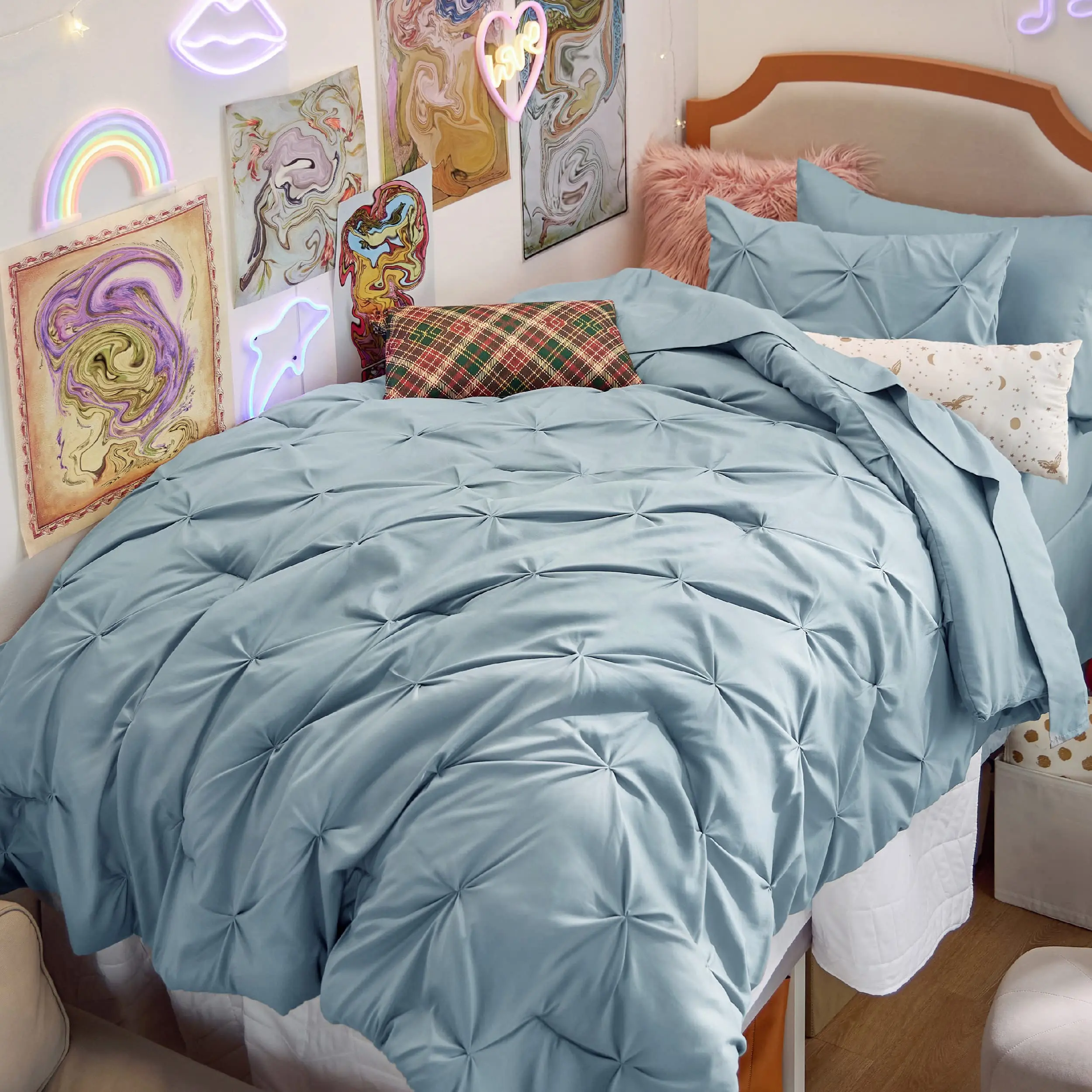 Green Comforter Set Queen - Bed in a Bag Queen 7 Pieces Comforter Set , Pintuck Beddding Sets Green Bed Set, Spring Bedding with Comforter, Sheets, Pillowcases & Shams