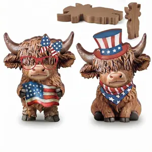 4th of July Highland Cow Decor Patriotic Highland Cattle Gift Wooden USA Highland Cow Gift for Calf Lovers Desk Dcoration for Home Office Table, Independence Day Gift, American 250th Anniversary Gift, 2/3/4pcs