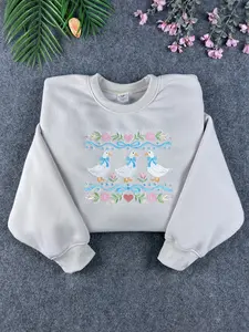 Vintage 80s Goose Sweatshirt, Cottagecore Farm Animal Tee