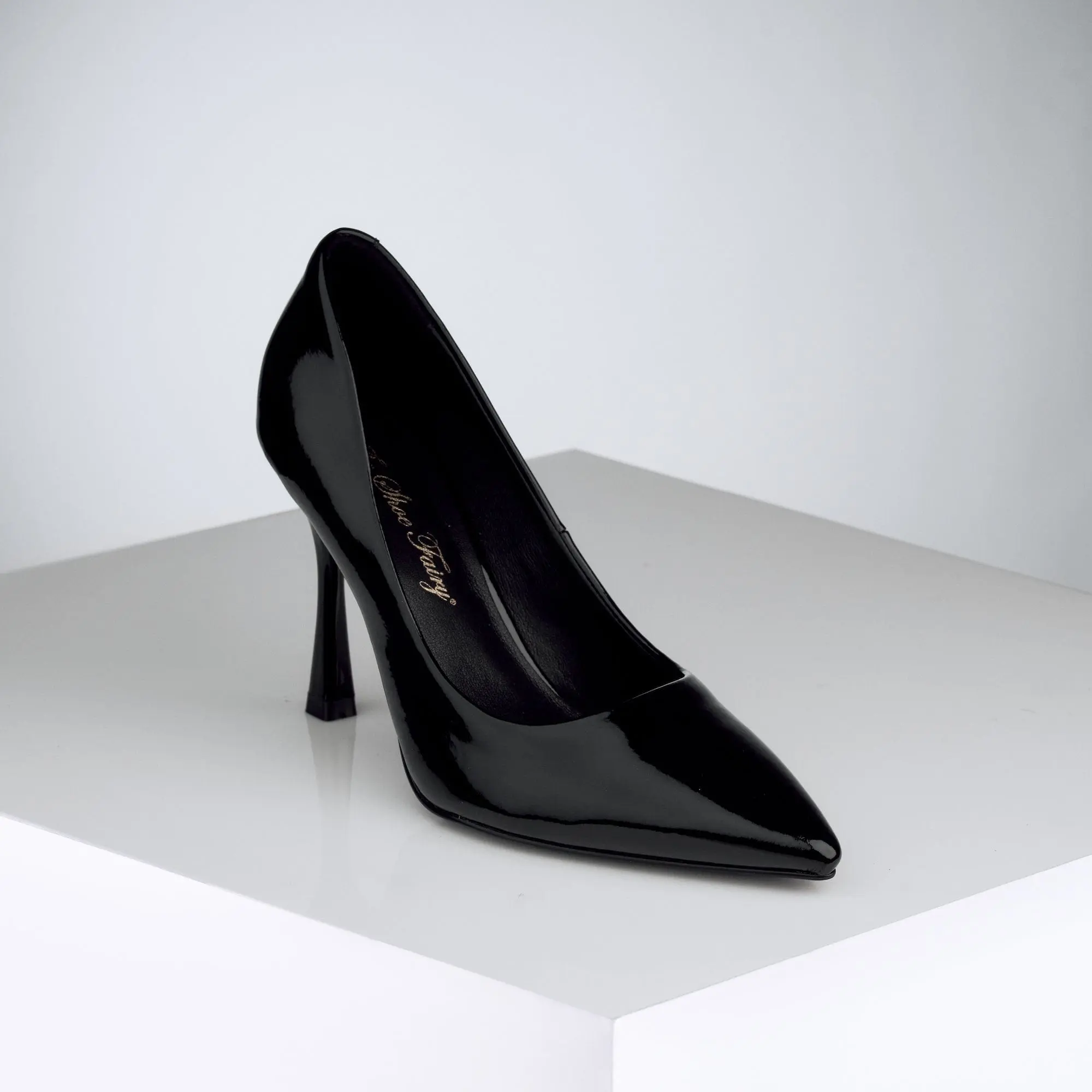 Perfect Pump Black pump heels