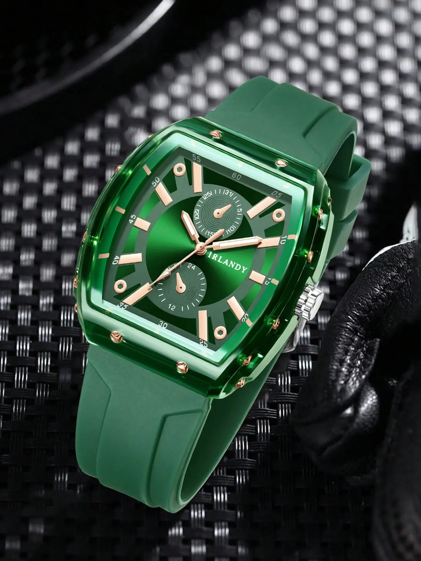 Unisex Casual Quartz Analog Watch with Silicone Band, Fashionable Sporty Design, Versatile Casual Wristwatch for Daily Wear