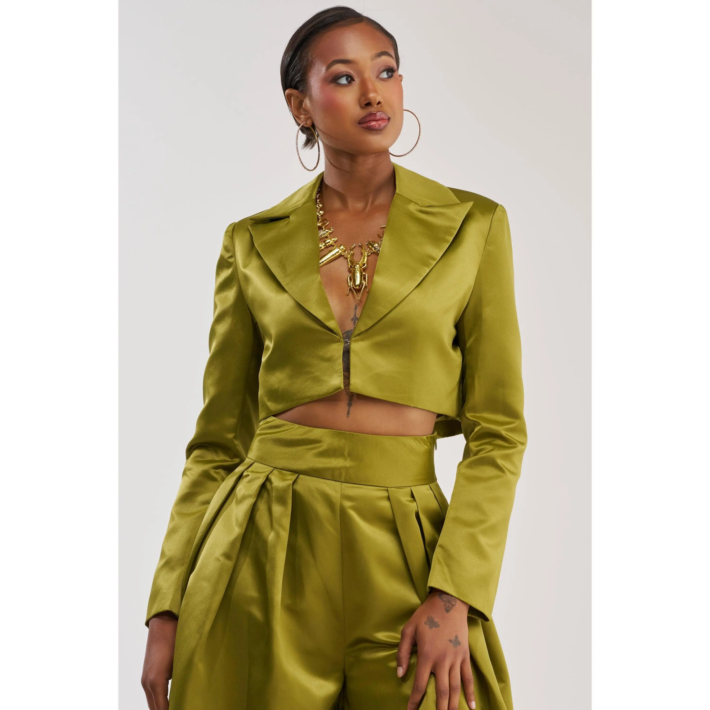 LILA SATIN BLAZER IN CHARTREUSE