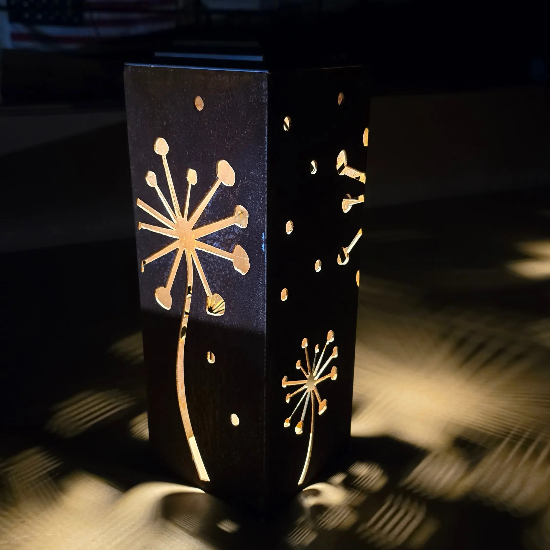 Dandelion-Themed Durable and Protective Heavy-Duty Steel 16in Solar-Powered Pillar Light, Outdoor Garden Accessories for Patio with Shadow Patterns, Rustic