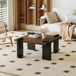 Walnut-colored MDF coffee table, suitable for modern minimalist living rooms and leisure areas, with product dimensions of 31.5*31.5*16.6inches. furniture ， RR