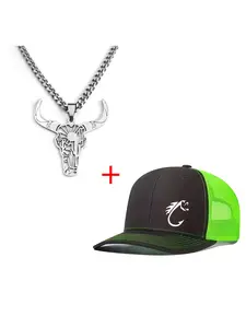 Unisex Baseball Cap & Bull Head Necklace Set, Casual Fitted Design, All-Season Wear, Adjustable Outdoor Cap, Adjustable Trucker Style, Perfect Christmas Gift, Adjustable Trucker Hat