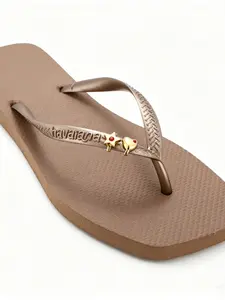2 Pcs Heart Star Rhinestone Flip Flop Decorative Clips, Fits Havaianas, Style, Girlie Design, Suitable for Eu Us Japan Korea