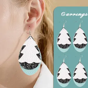 2 Pairs Stylish and Simple Winter Faux Leather Dangling Earrings, Creative 3-layer Faux Leather Christmas Tree Design Earrings, Beautifully Designed Shiny, Suitable for Fall and Winter Wear Earrings, Fashionable Christmas Gifts