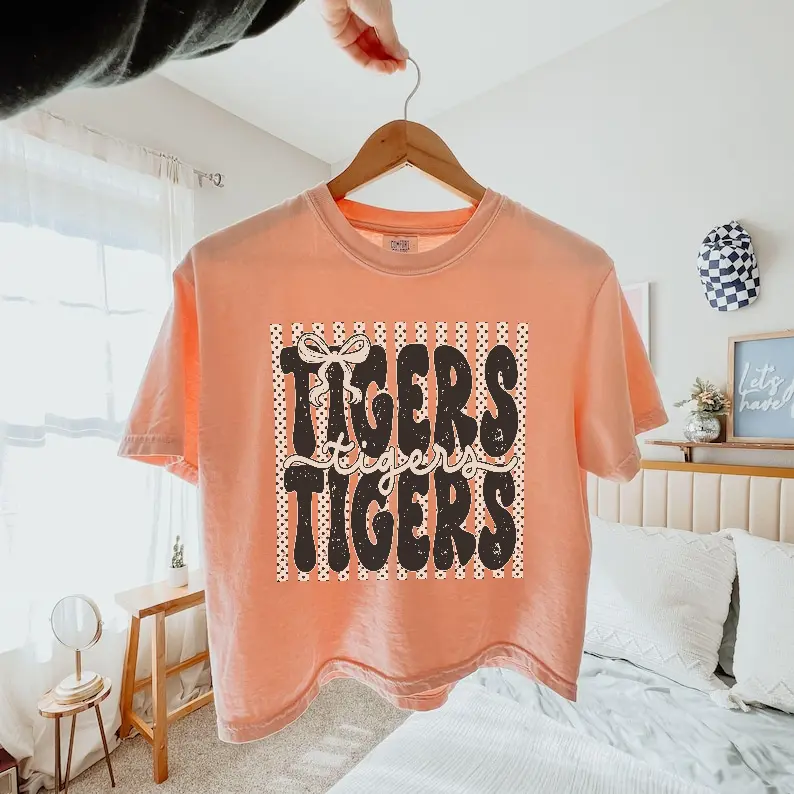 Coquette Tigers Boxy Tee, Preppy Polka Dot Stripes, Cropped Tigers Shirt, Game Day Shirt, Mascot Boxy Tee, Women's College Sweatshirt, School Fan Outfit, Coquette Apparel, Flowers Preppy Fall Clothes, Dopamine Women Clothing Gift