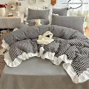 3pcs black and white checkered bedding with soft lace Decorative duvet cover and pillowcase (excluding core), duvet cover with zipper for easy removal and washing, comfortable and soft fabric, suitable for all seasons