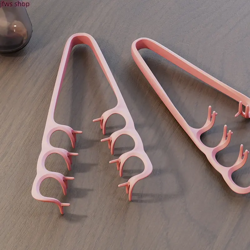 Volumizing Styling Comb for Women, a Cute Multi-Tooth Tool with Hair Part Cover for Instant Root Lift and High Crown Look, Lightweight and Easy to Use Trendy Daily Styler, Multifunctional Styling Tool, Bangs Design, Lifts Roots, Stylish Appearance, Trendy