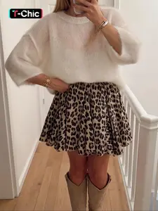 This women's high-waisted A-line leopard print casual Chic mini skirt is suitable for everyday wear, outdoor activities, work, club parties, and many other occasions. It's a versatile piece that goes with everything. Womenswear
