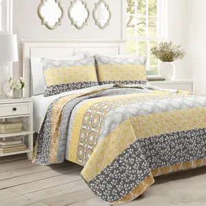 Lush Decor Bohemian Stripe Quilt 3 Piece Set Full/Queen & King/California King Sizes Machine Washable Quilted Printed Patchwork Reversible OEKO-TEX Certified