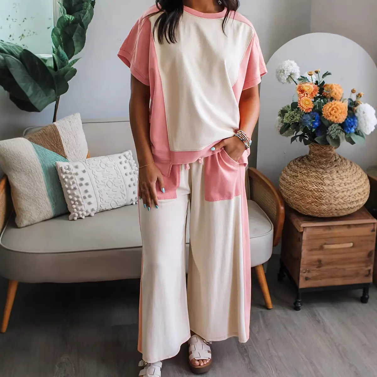 Women's Color Block Patchwork Two Piece Set - Short Sleeve Crew Neck Tee and Drawstring Loose Pants with Pockets