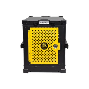 Tom Davis: "No Bad Dogs." Signature Crate