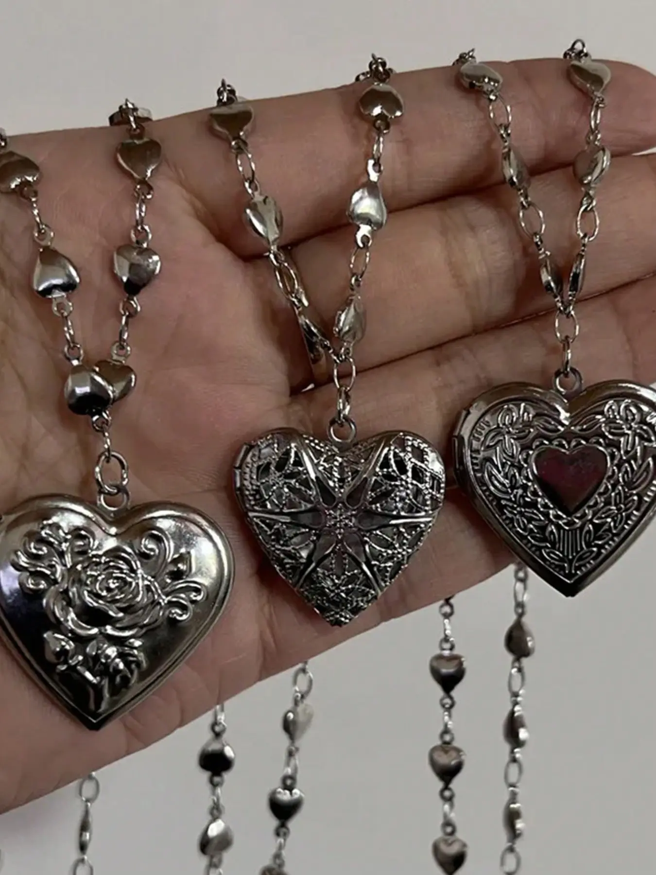 3pc Romantic Heart Pendant Box Set, Openable Photo Frame Necklace, Love Heart Necklace, Unisex Jewelry Gift, Elegant Alloy Design, Anniversary Necklace, All Seasons, Wearable Jewelry
