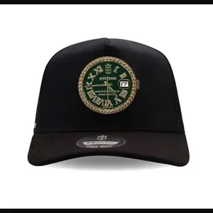 Cap “reloj”, black with green,”BiggBoss”.