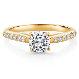Gem Stone King 10K Yellow Gold 5MM Cushion White Lab Grown Diamond Engagement Ring for Women | 0.94 Cttw | DEF Color | VVS-VS Clarity | Wedding Engagement Anniversary Promise Ring For Women