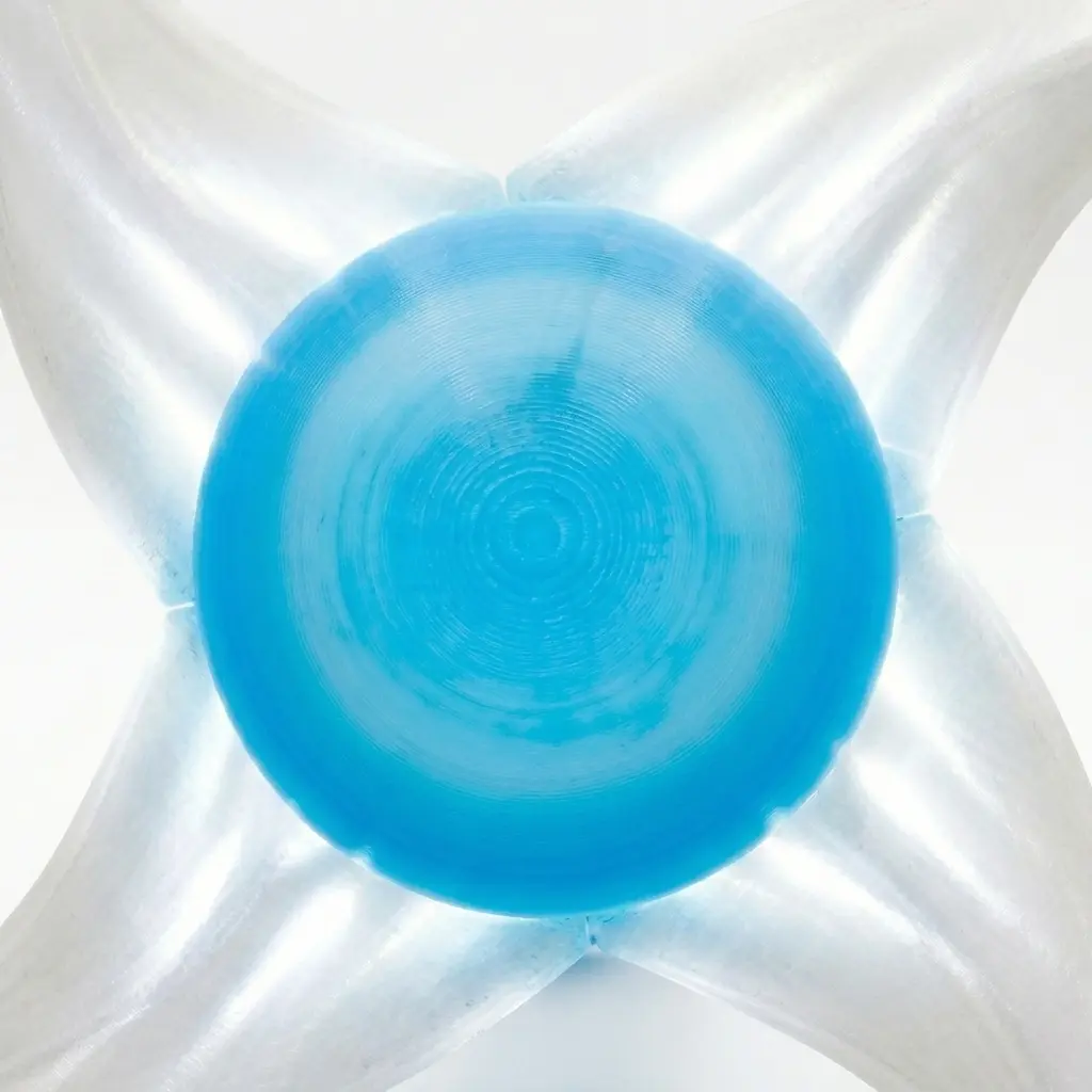USB Gaming Desk Ambient Light Ornament，Rotating energy ball.A sci-fi inspired USB powered gaming desk ambient light designed to enhance gaming setups, streaming backgrounds, and desktop aesthetics
