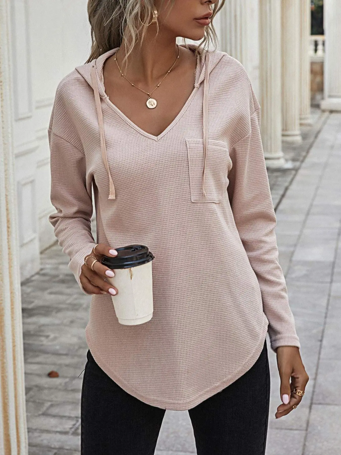 【Plus Size】 Solid Color Drawstring Hooded Sweatshirt, Casual Pullover Hoodies Basic Hoodie Long Sleeve Hoodie for Spring & Fall, Women's Plus Clothing for Daily Wear, Tops