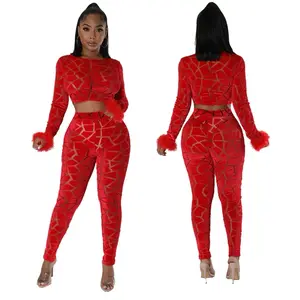 Women’s Two Piece Set Crop Top w/ Leggings