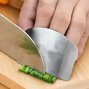 Stainless Steel Cut-Resistant Kitchen Gloves with Adjustable Non-Slip Finger Protectors - Rust/Corrosion/Mold Resistant, Flexible, Durable & Comfortable Chef Cutting Gear