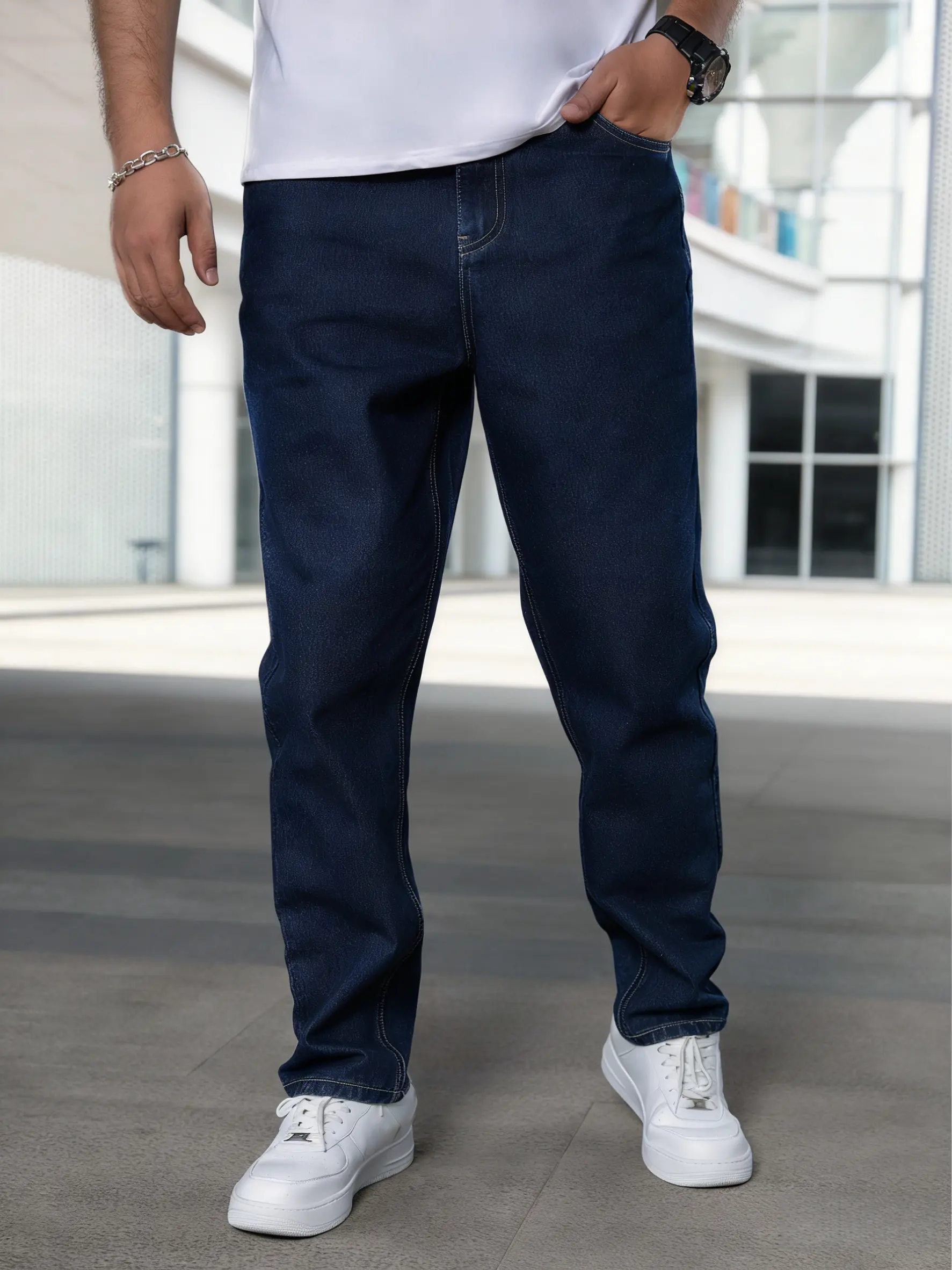 Men's 2026 Classic Relaxed-Fit Cotton Denim Jeans - Button Closure, Chic Baggy Straight Leg, Skinny Pockets, Soft Breathable Fabric, All-Season Business Casual, Sneakers Pairing, Cold-Wash Easy, Flat Dry, Valentine's Day Pick