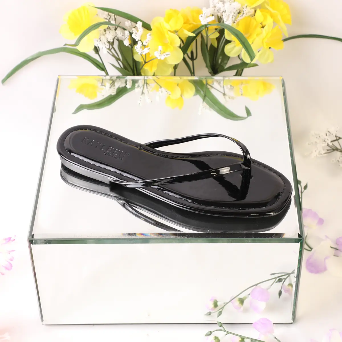 Lady sandal open toe slip one flip flop design flat heel