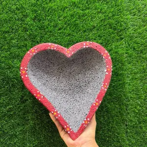 Stone Molcajete Corazón color Rojo sin Patitas 9In Only Piece.
