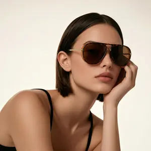 Oversized Aviator Sunglasses with Gradient Lenses for Women and Men,Trendy Casual Sunglasses for Travel Use, Fashion Accessories for Outdoor Activities Classic