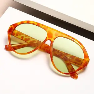Oversized Aviator Sunglasses for Men Women Trending UV400 Rivet Gradient Sunglasses for Daily Use
