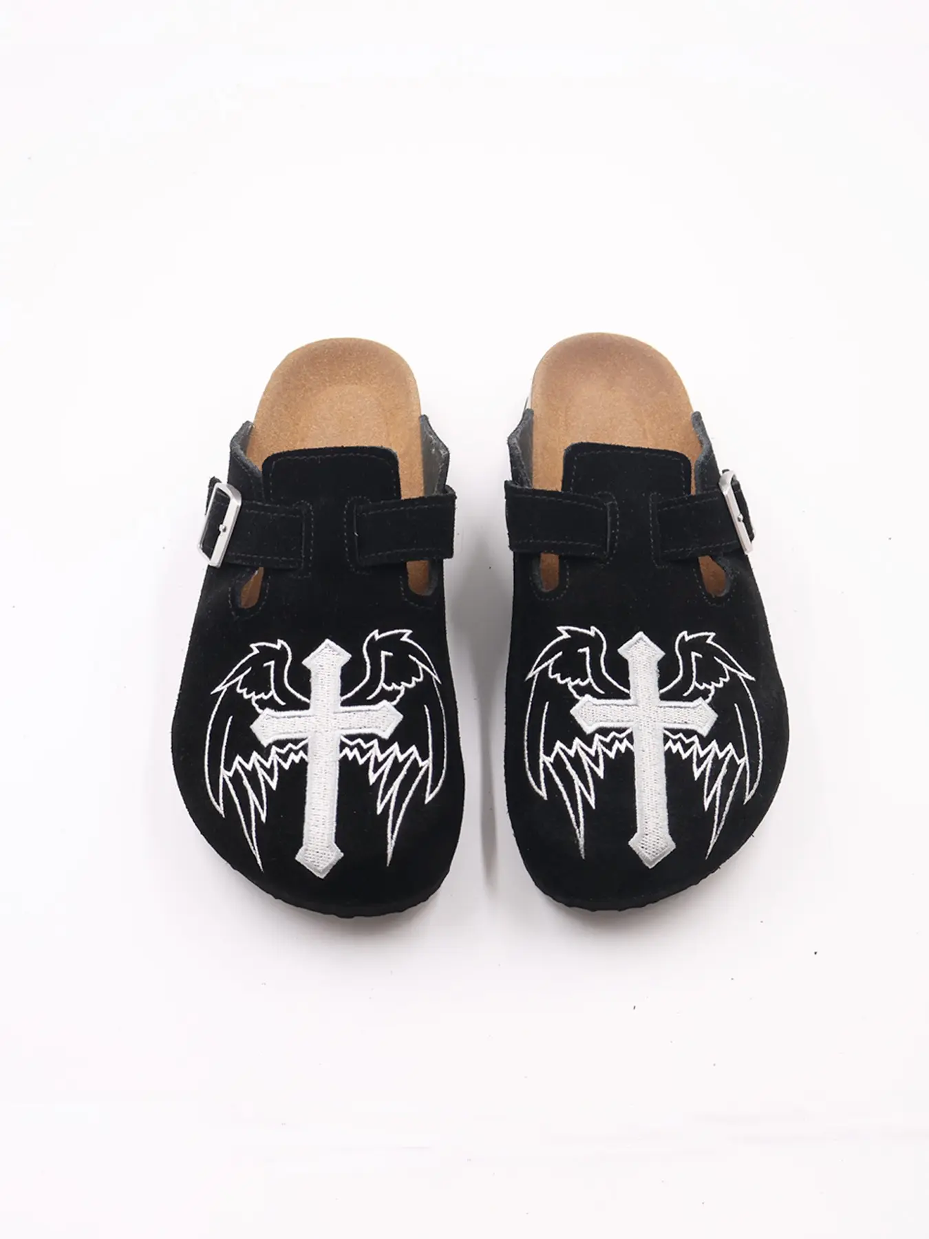 Men's Embroidered Sandals, Slip-On Wooden Clogs, Classic Clogs, Shoes Clogs, Comfortable Footwear for Men, Stylish and Practical Design, Ideal for Daily Wear, Crafted Clogs