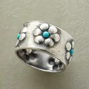 Wide silver-plated ring in turquoise silver with a floral design - A unique Boho Chic accessory for everyday wear and travel, perfect as everyday jewelry and a great gift for friends and family.