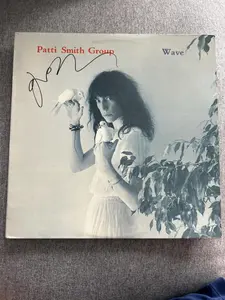 Patti Smith Group Signed Autograph Wave  Album Record Vinyl w/COA